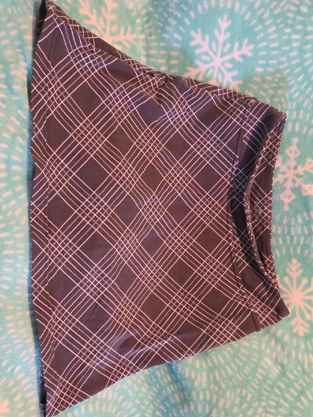 Athleta Grey and White Geometric Active Skort